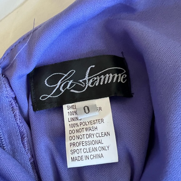 La Femme 28398 Ruched Lilac Gown – Size 0 - Picture 5 of 7